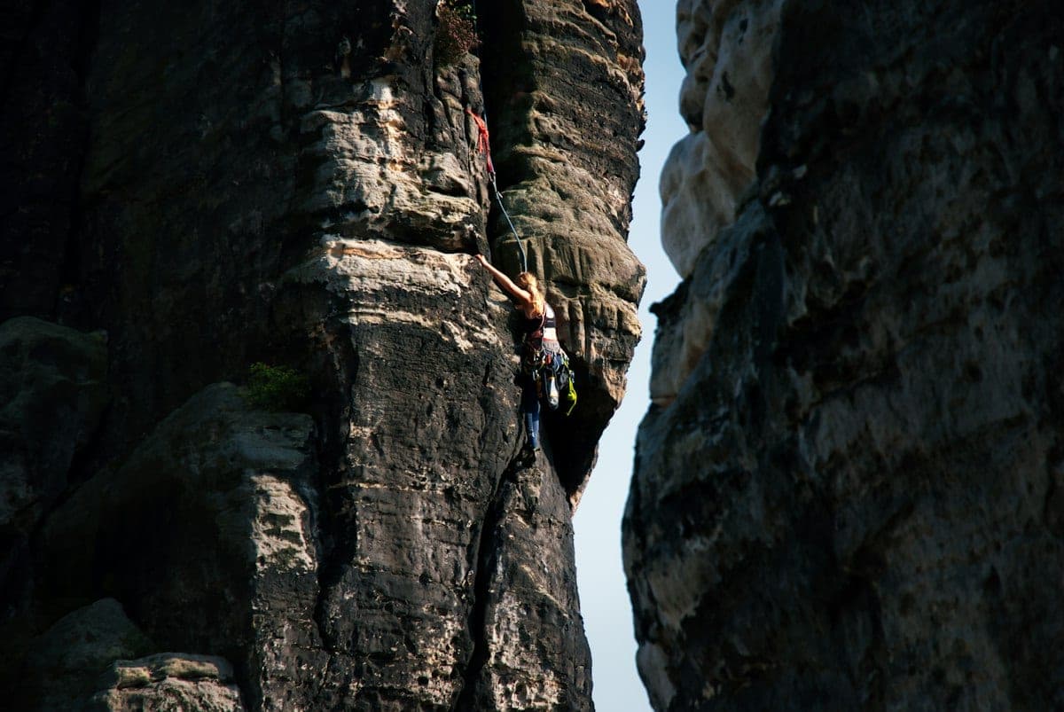 Balcony Walk, Jebel Shams rim trek